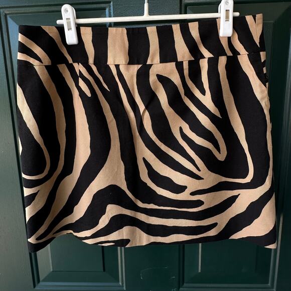 LOFT Zebra Print Mini Skirt Size 12 Animal Pattern Neutral Cotton Blend Pockets - Picture 4 of 7